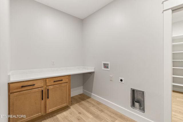 927 Herbert Drive, Greenback, TN 37742