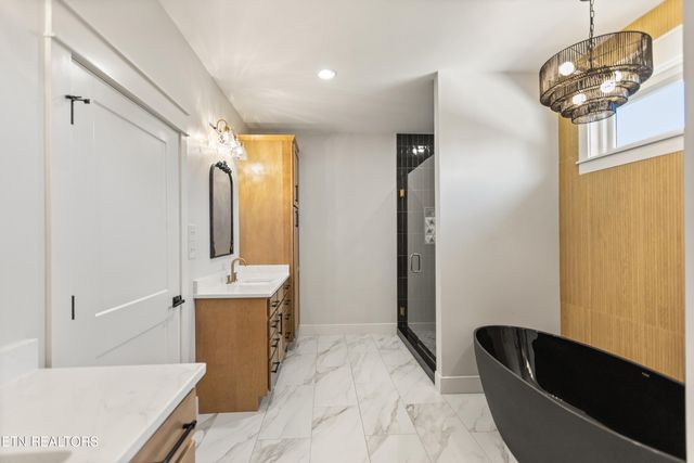 927 Herbert Drive, Greenback, TN 37742