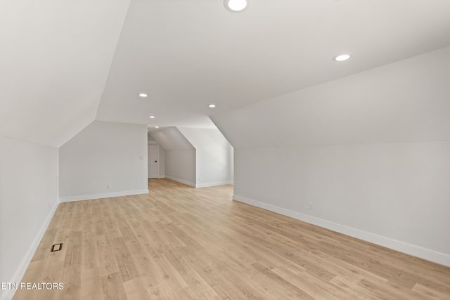 927 Herbert Drive, Greenback, TN 37742