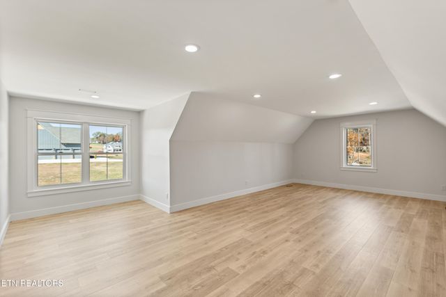 927 Herbert Drive, Greenback, TN 37742