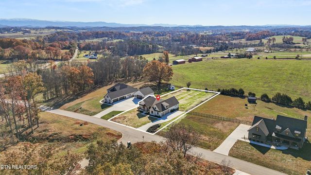 927 Herbert Drive, Greenback, TN 37742