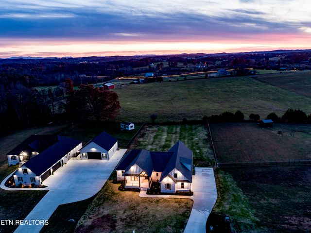 927 Herbert Drive, Greenback, TN 37742