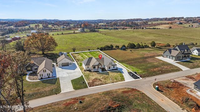 927 Herbert Drive, Greenback, TN 37742