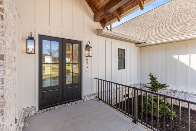 927 Herbert Drive, Greenback, TN 37742