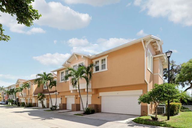 880 Millbrae Court 3, West Palm Beach, FL 33401
