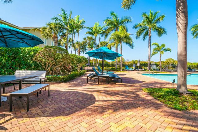 880 Millbrae Court 3, West Palm Beach, FL 33401