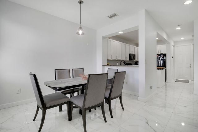 880 Millbrae Court 3, West Palm Beach, FL 33401