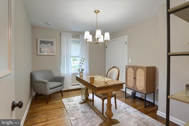 1365 SUNSET DR, Lancaster, PA 17601