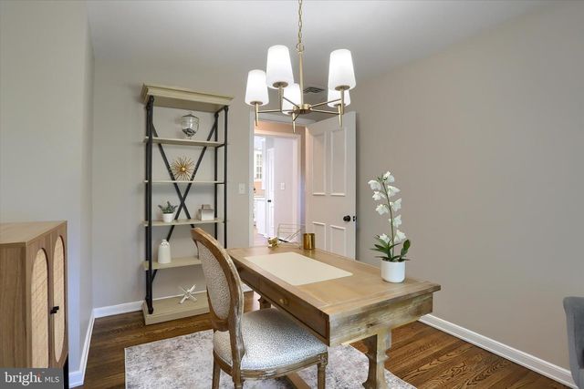 1365 SUNSET DR, Lancaster, PA 17601
