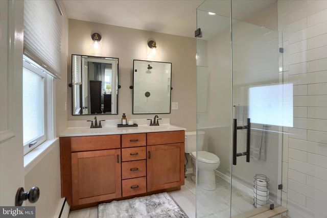 1365 SUNSET DR, Lancaster, PA 17601