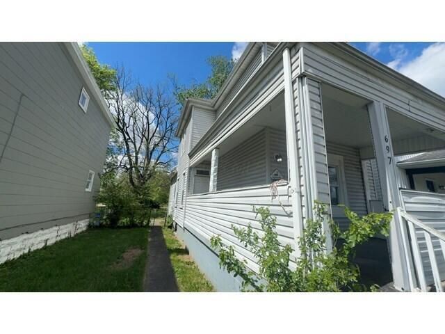 697 Kelton Avenue, Columbus, OH 43205
