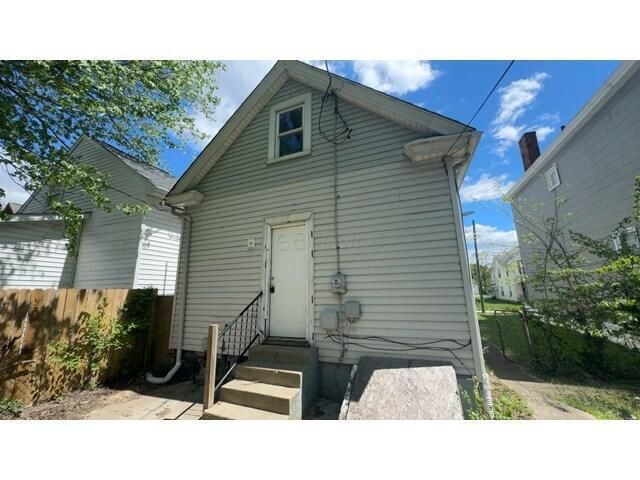 697 Kelton Avenue, Columbus, OH 43205