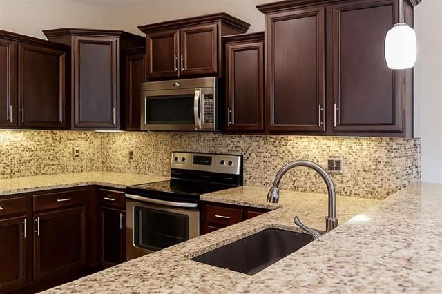 1254 Sadler Drive, North Liberty, IA 52317