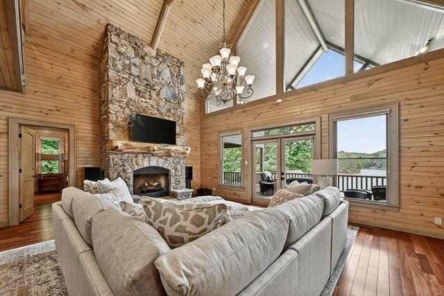 671 Adra Road, Morganton, GA 30560