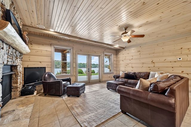 671 Adra Road, Morganton, GA 30560