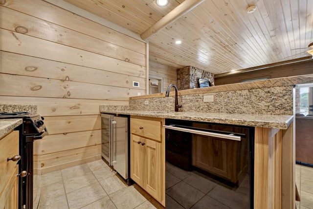 671 Adra Road, Morganton, GA 30560