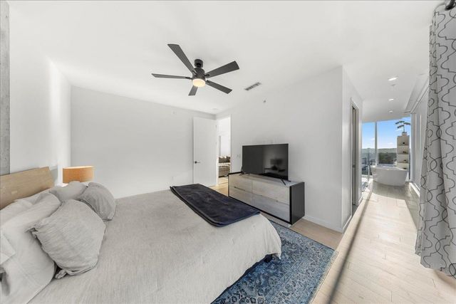 313 W 17th ST 1204, Austin, TX 78701