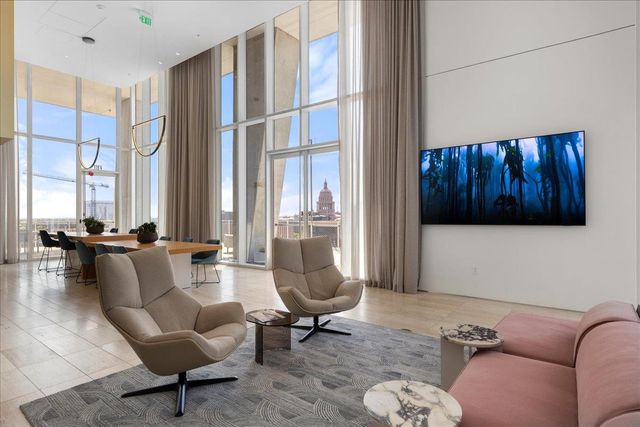 313 W 17th ST 1204, Austin, TX 78701