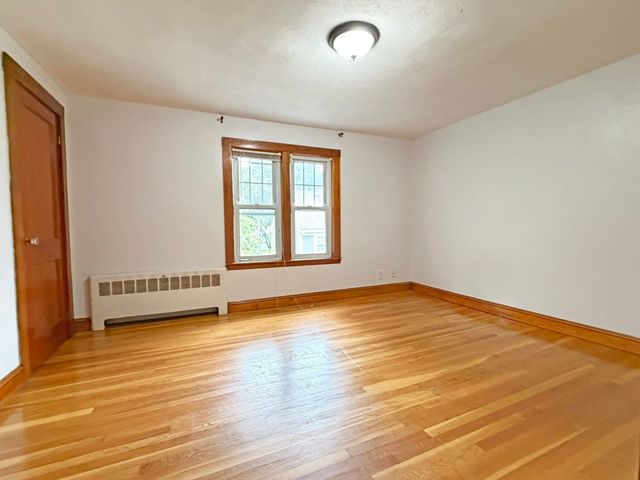 75-77 Dale St 77, Waltham, MA 02451