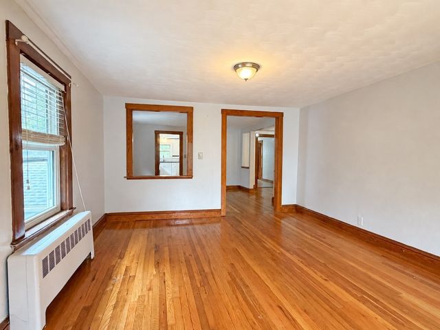 75-77 Dale St 77, Waltham, MA 02451