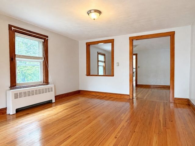 75-77 Dale St 77, Waltham, MA 02451