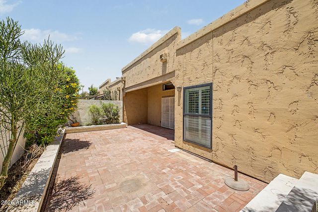 7318 E PALO VERDE Drive 11, Scottsdale, AZ 85250