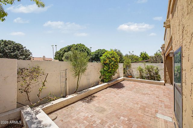 7318 E PALO VERDE Drive 11, Scottsdale, AZ 85250