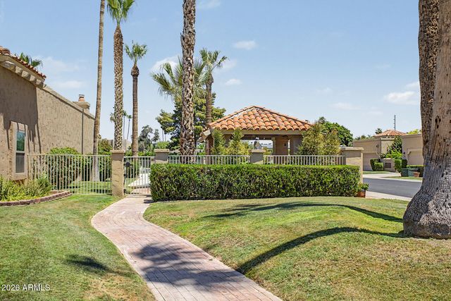 7318 E PALO VERDE Drive 11, Scottsdale, AZ 85250