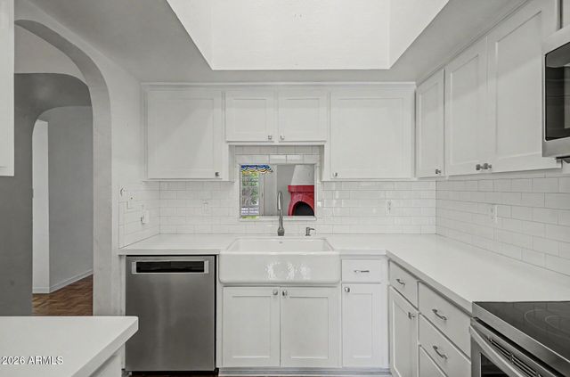 7318 E PALO VERDE Drive 11, Scottsdale, AZ 85250