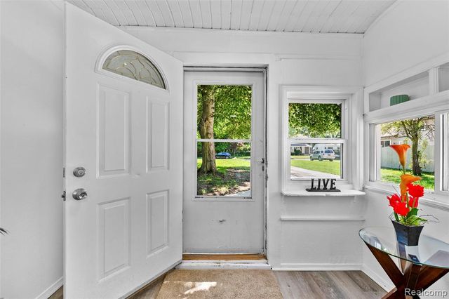 641 Gilman Street, Garden City, MI 48135