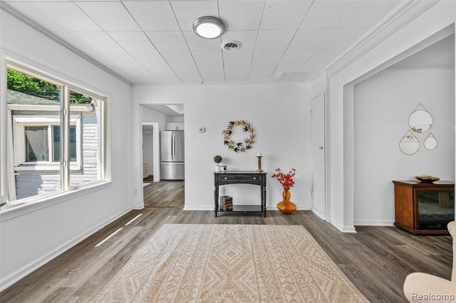 641 Gilman Street, Garden City, MI 48135