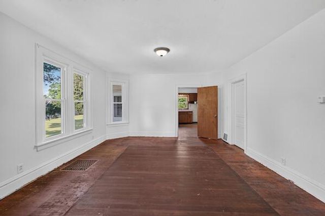 6122 35th AVENUE, Kenosha, WI 53142