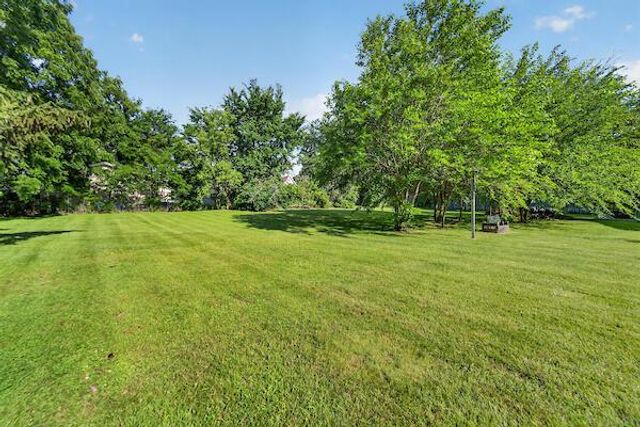 6122 35th AVENUE, Kenosha, WI 53142