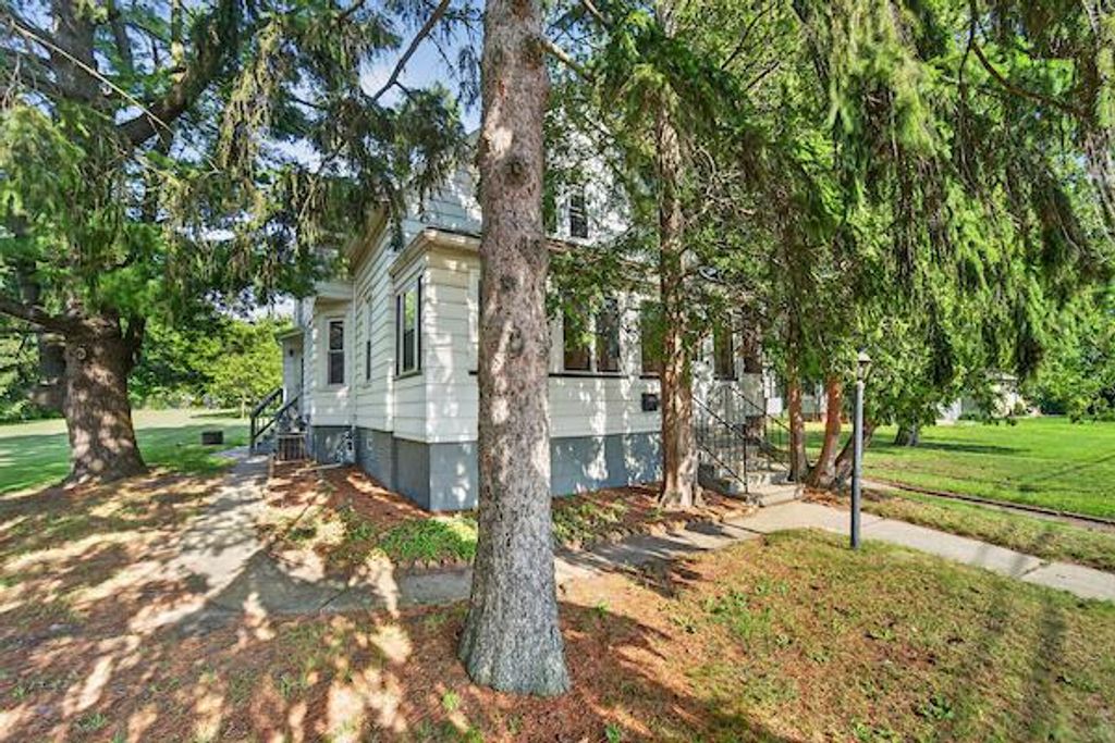 6122 35th AVENUE, Kenosha, WI 53142
