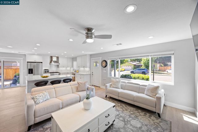 4231 Jensen St, Pleasanton, CA 94566