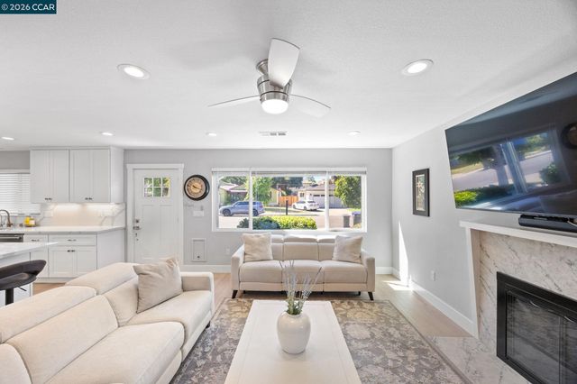 4231 Jensen St, Pleasanton, CA 94566