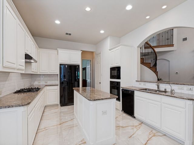 8723 Sherwood Drive, Frisco, TX 75035