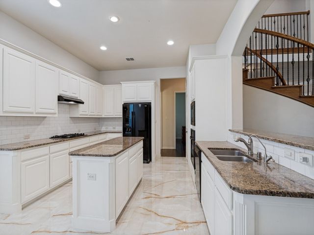8723 Sherwood Drive, Frisco, TX 75035