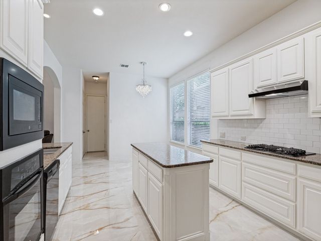8723 Sherwood Drive, Frisco, TX 75035
