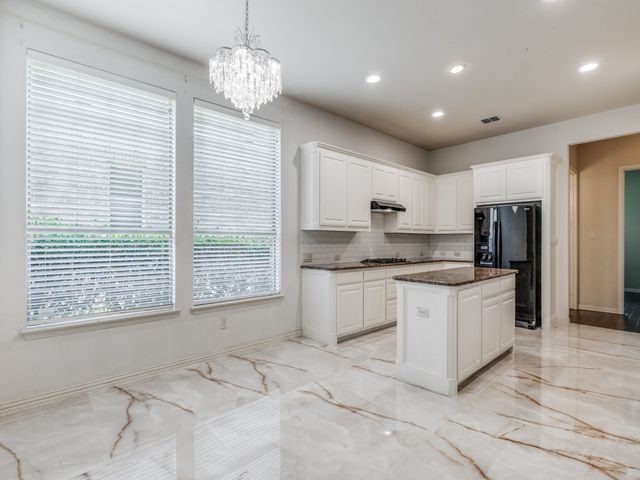8723 Sherwood Drive, Frisco, TX 75035