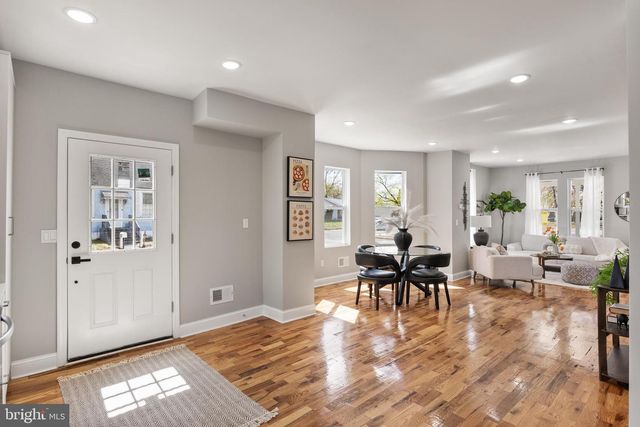 1217 CHESTNUT ST, Burlington, NJ 08016