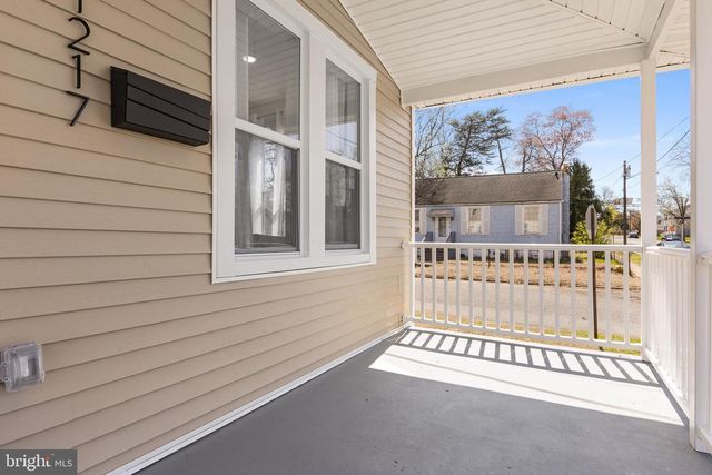 1217 CHESTNUT ST, Burlington, NJ 08016