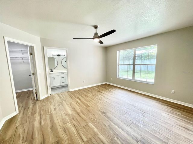 3648 NW 7TH PLACE, Gainesville, FL 32607