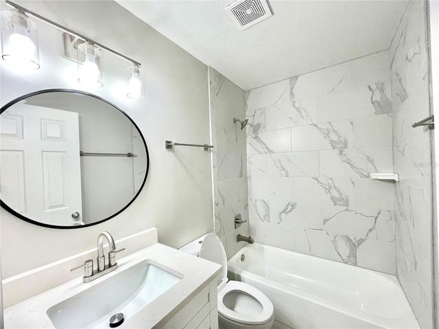 3648 NW 7TH PLACE, Gainesville, FL 32607