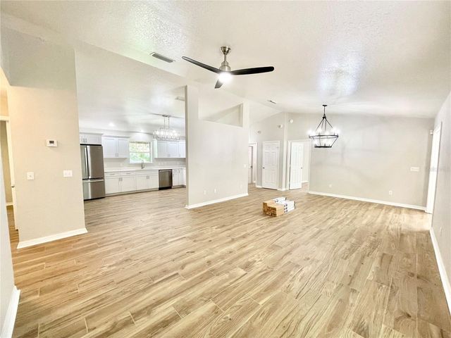 3648 NW 7TH PLACE, Gainesville, FL 32607