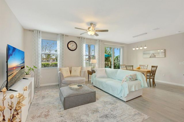 2401 SE Tarvest Way, Stuart, FL 34997