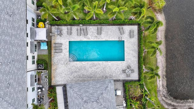 2401 SE Tarvest Way, Stuart, FL 34997