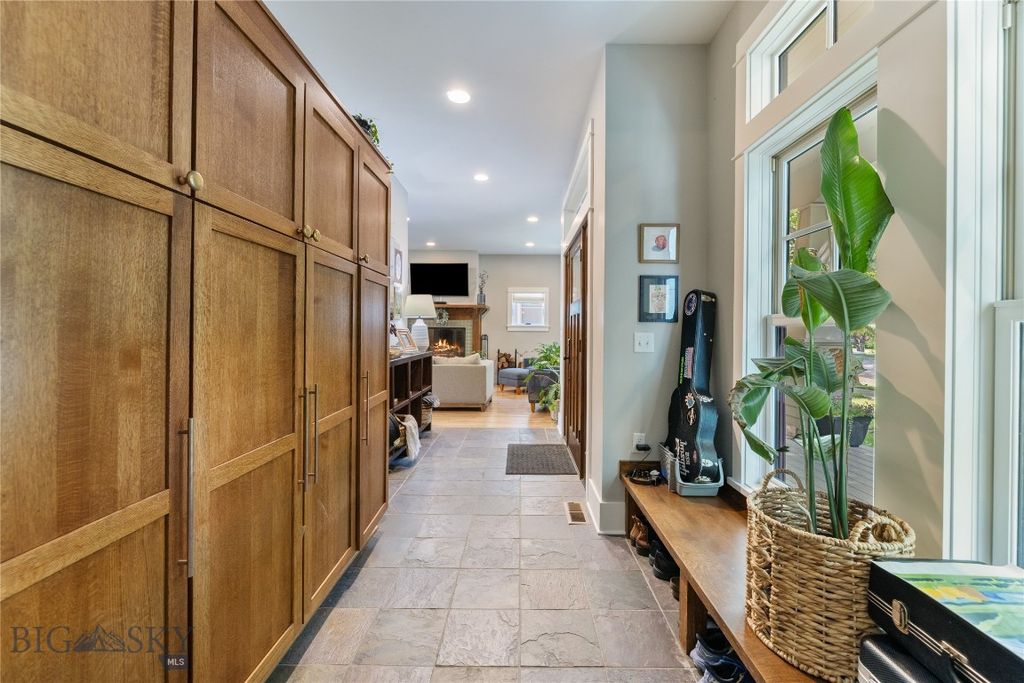 425 S Yellowstone Street, Livingston, MT 59047 photo 13