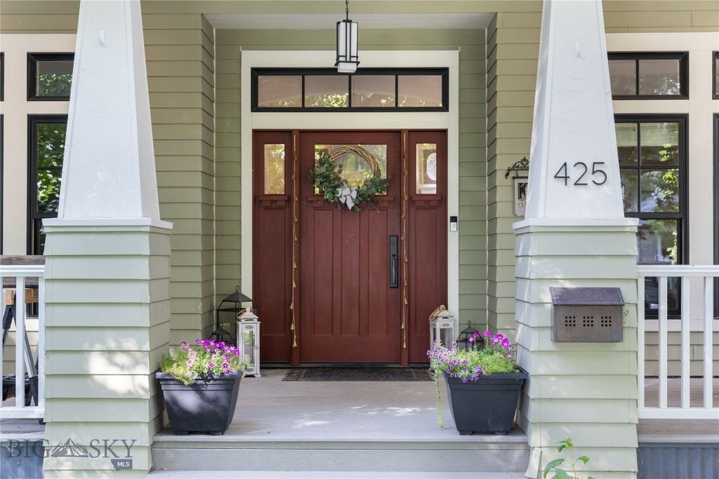 425 S Yellowstone Street, Livingston, MT 59047 photo 2