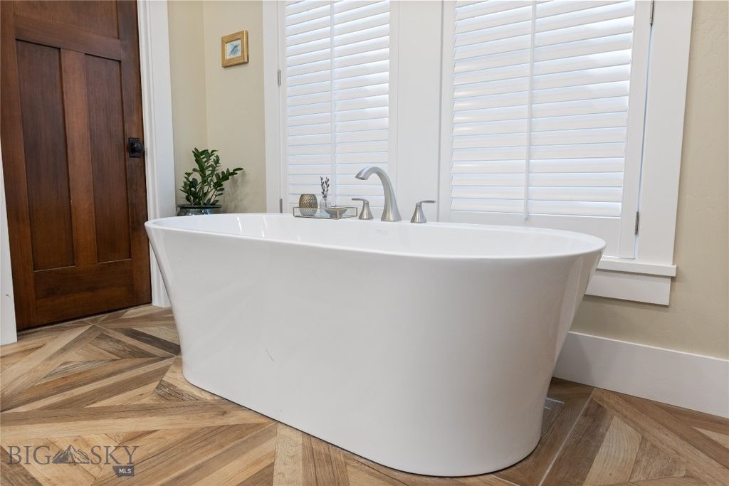 425 S Yellowstone Street, Livingston, MT 59047 photo 32